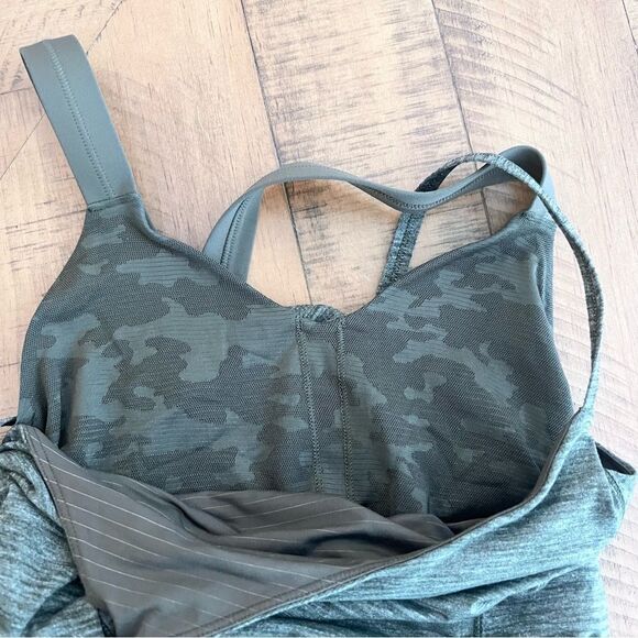 Lululemon Run For Gold Tank Heathered Green Camo Size 6 No Cups - Picture 8 of 8